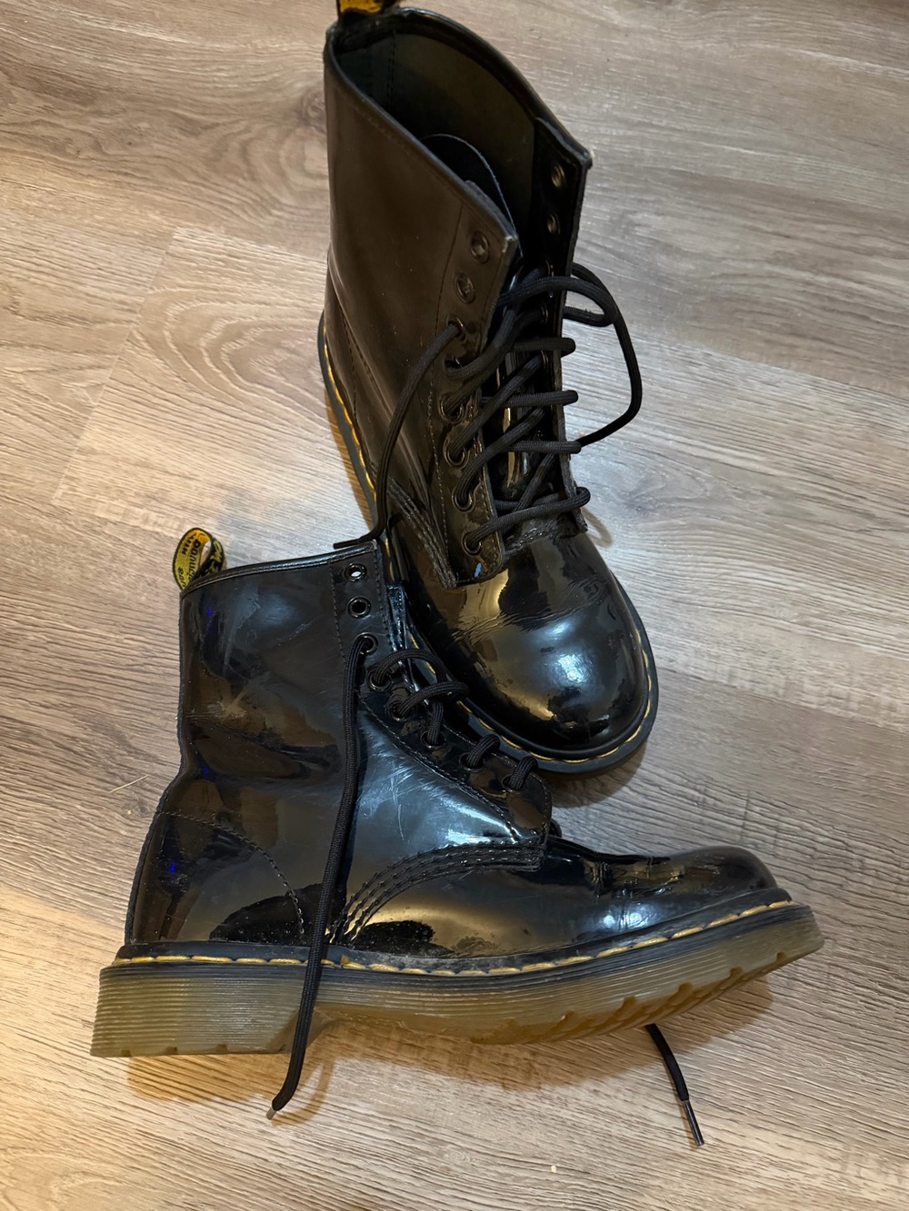 Dr. Martens 1460 Patent